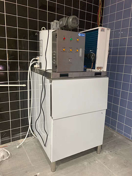 1-220G310440QY.jpg