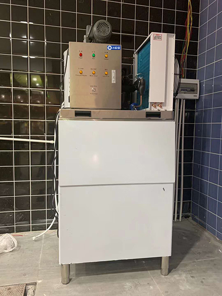 1-220G3104441T8.jpg